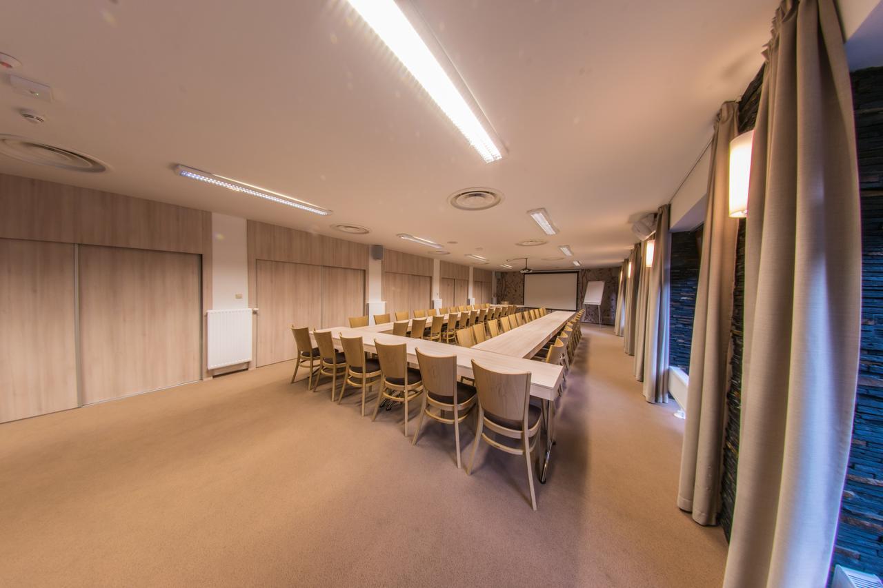 Horsky Hotel Celadenka / Mountain Resort Čeladná エクステリア 写真