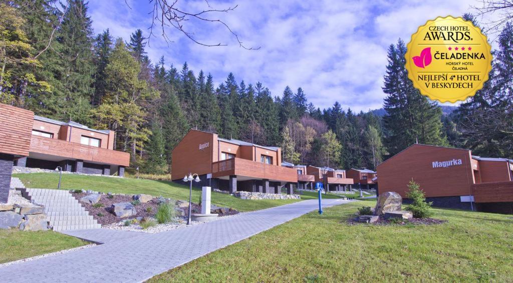 Horsky Hotel Celadenka / Mountain Resort Čeladná エクステリア 写真