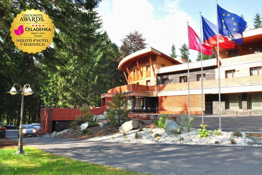 Horsky Hotel Celadenka / Mountain Resort Čeladná エクステリア 写真