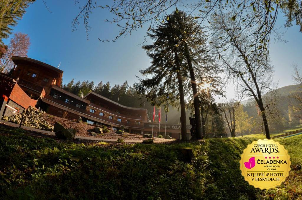 Horsky Hotel Celadenka / Mountain Resort Čeladná エクステリア 写真